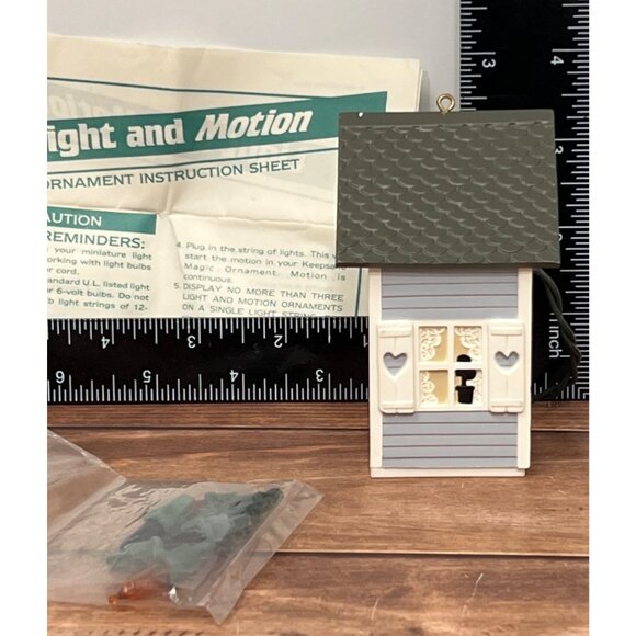 Hallmark MAGIC 1989 Our First Christmas Together Ornament Flickering QLX342U - Picture 7 of 10